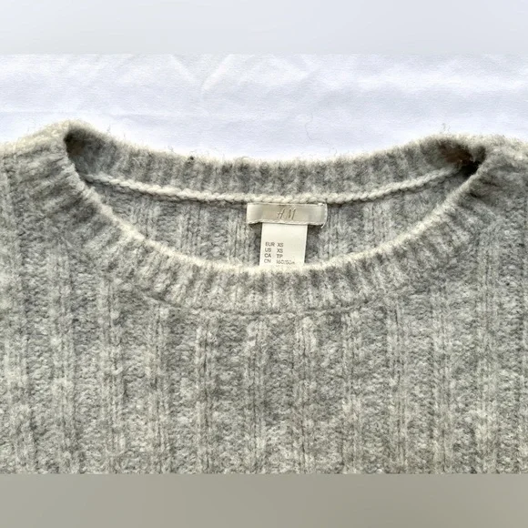 H&M | Grey Ribbed Knit Cropped Sweater - Picture 6 of 16